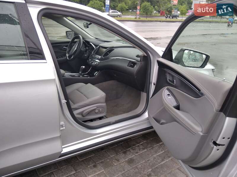 Седан Chevrolet Impala 2016 в Одесі