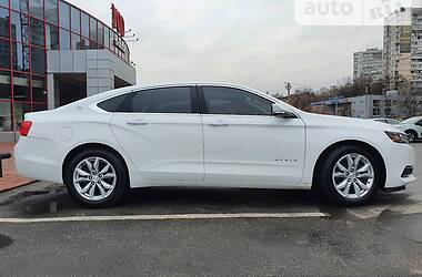 Седан Chevrolet Impala 2016 в Ивано-Франковске