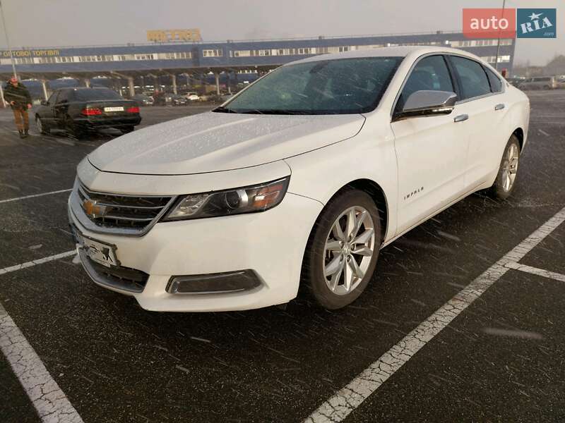 Седан Chevrolet Impala 2016 в Києві