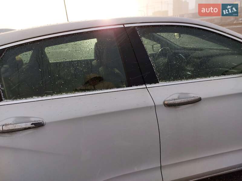 Седан Chevrolet Impala 2016 в Києві