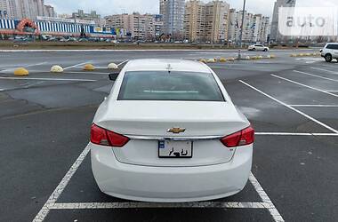 Седан Chevrolet Impala 2016 в Києві