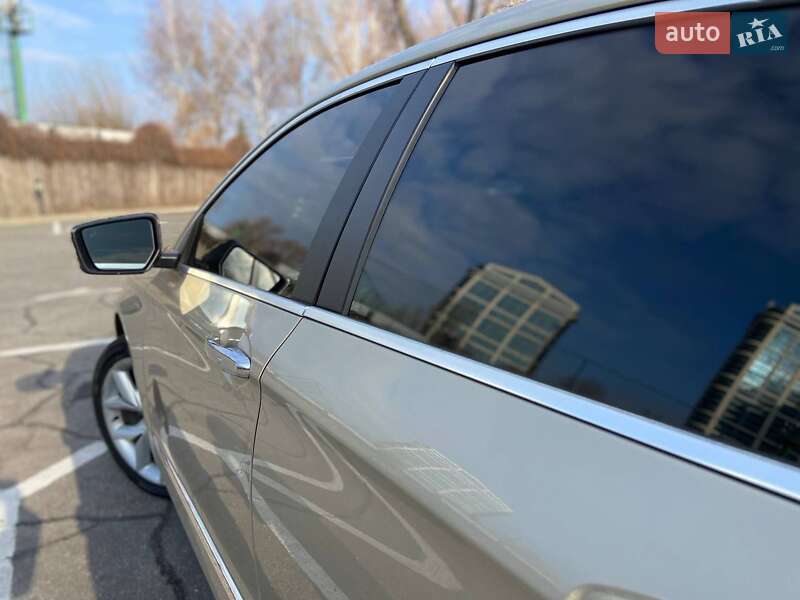 Седан Chevrolet Impala 2013 в Днепре