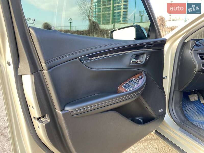 Седан Chevrolet Impala 2013 в Днепре