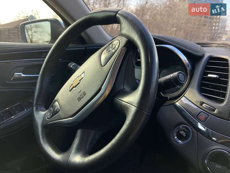 Седан Chevrolet Impala 2013 в Днепре