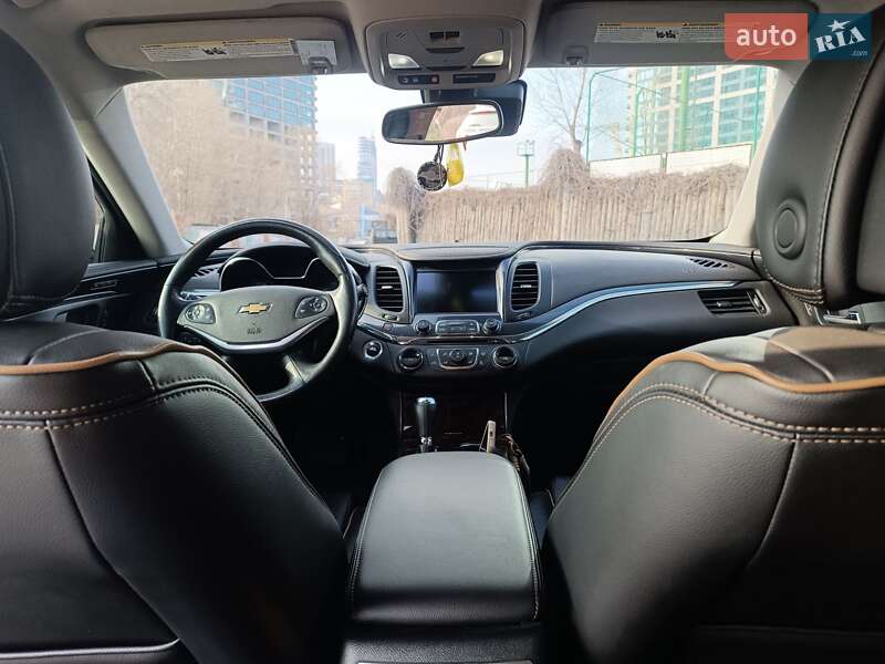 Седан Chevrolet Impala 2013 в Днепре
