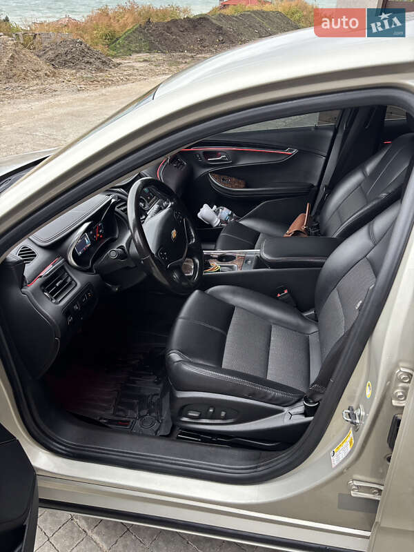 Седан Chevrolet Impala 2015 в Одессе