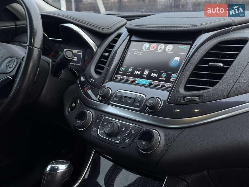 Седан Chevrolet Impala 2018 в Івано-Франківську