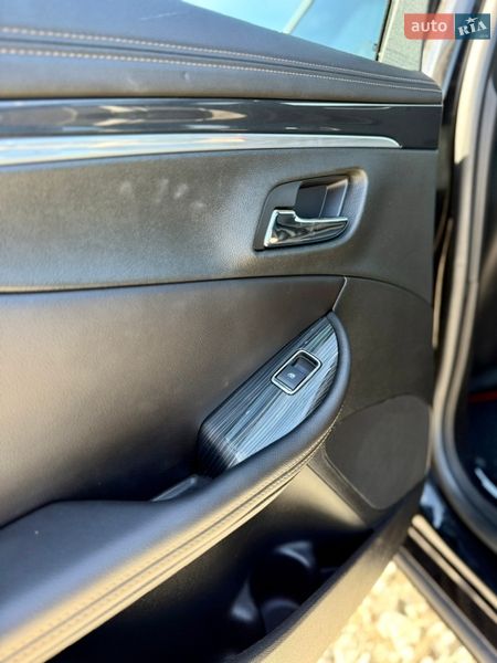 Седан Chevrolet Impala 2018 в Львове