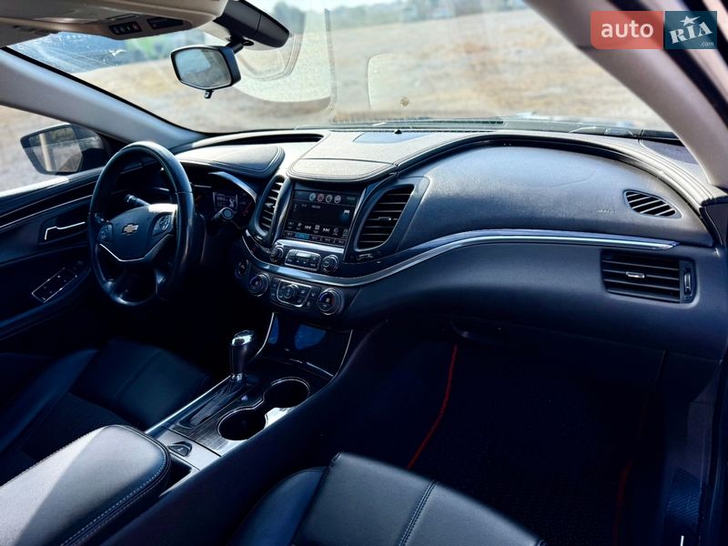 Седан Chevrolet Impala 2018 в Львове