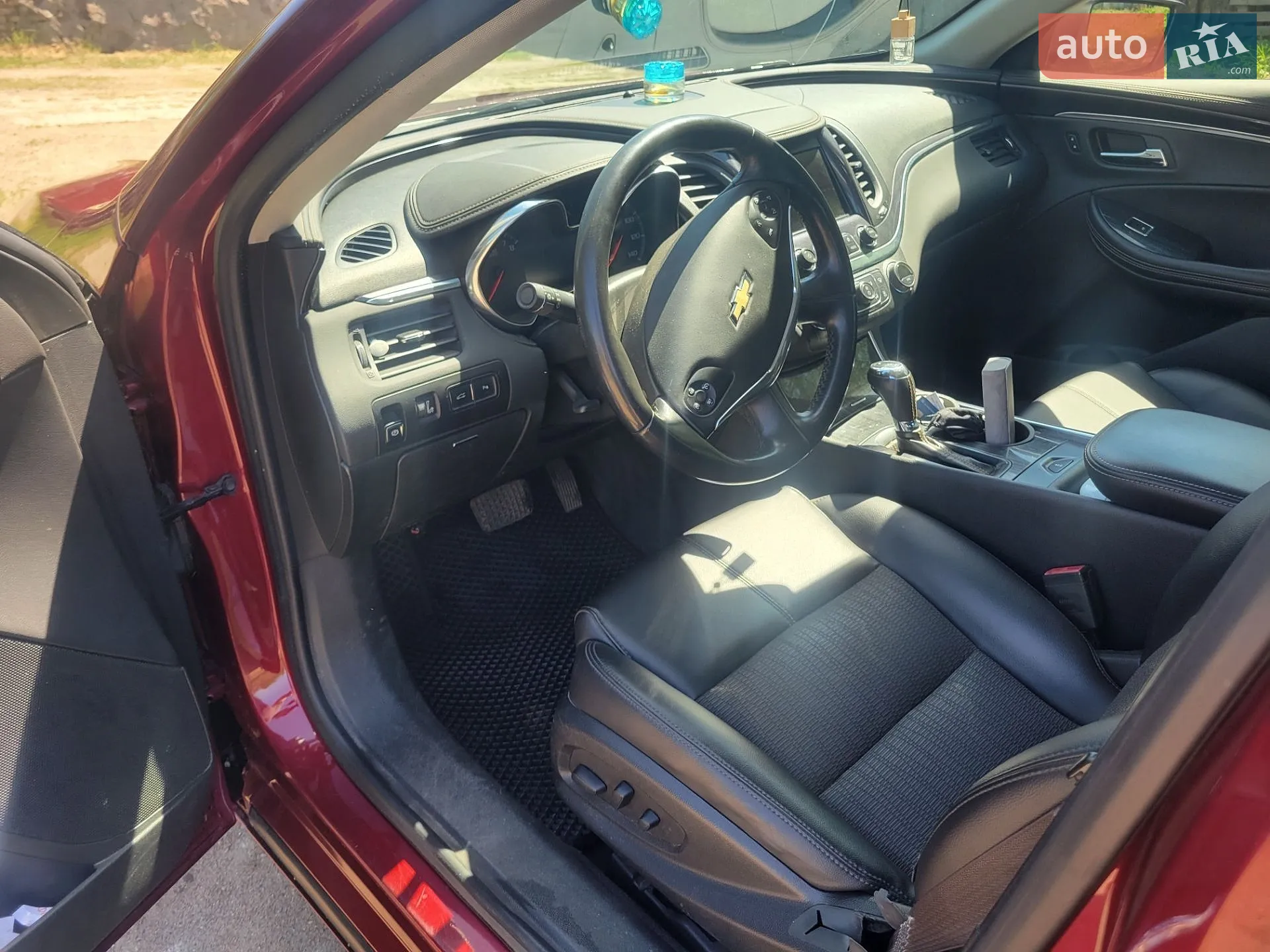 2016 Chevrolet Impala - мініатюра 2