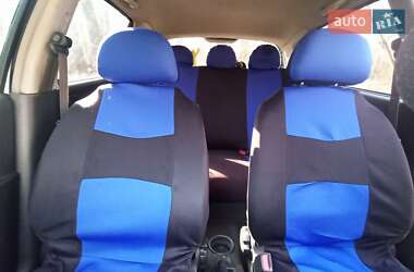 Хэтчбек Chevrolet Kalos 2005 в 