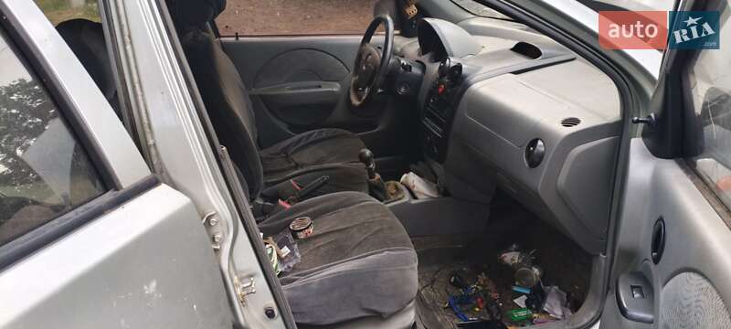 Седан Chevrolet Kalos 2004 в Ірпені