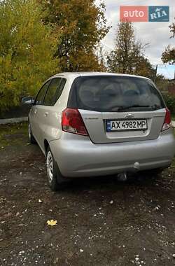 Хэтчбек Chevrolet Kalos 2006 в 