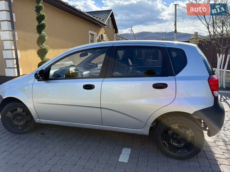 Хетчбек Chevrolet Kalos 2005 в Косові