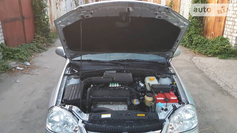 Седан Chevrolet Lacetti 2005 в Киеве фото 38 Седан Chevrolet Lacetti 2005 в Киеве