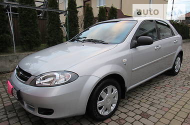 Хетчбек Chevrolet Lacetti 2005 в 