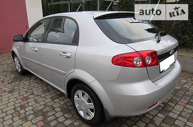 Хетчбек Chevrolet Lacetti 2005 в 