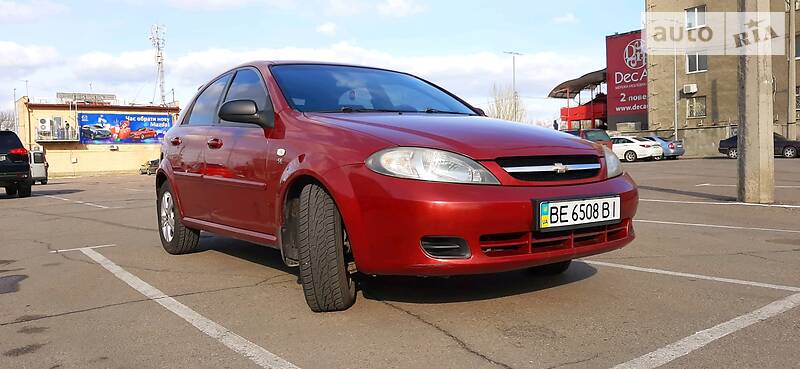Хетчбек Chevrolet Lacetti 2006 в 
