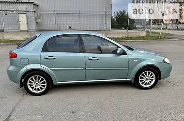 Хетчбек Chevrolet Lacetti 2005 в 