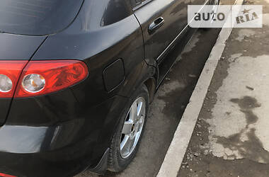 Хетчбек Chevrolet Lacetti 2005 в 