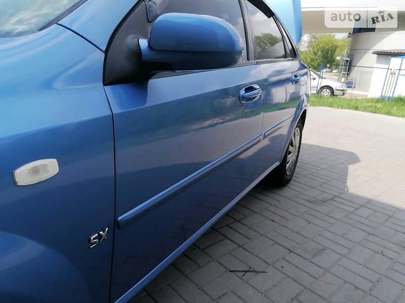 Седан Chevrolet Lacetti 2004 в Чернігові