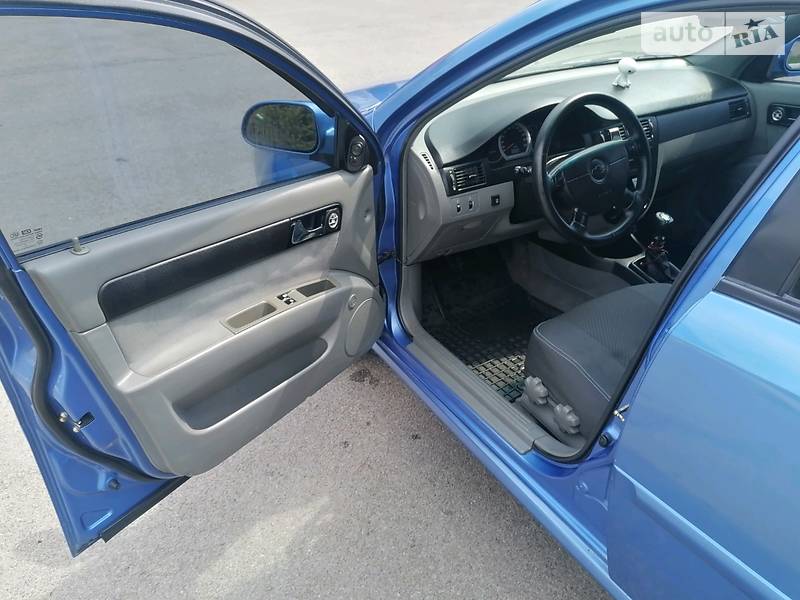 Седан Chevrolet Lacetti 2004 в Чернігові