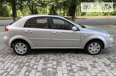 Хэтчбек Chevrolet Lacetti 2006 в Луцке