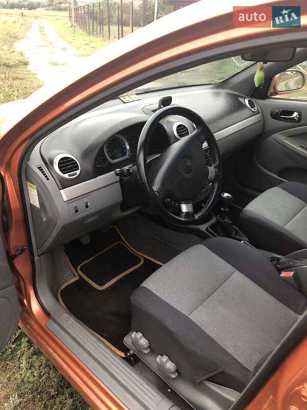 Хетчбек Chevrolet Lacetti 2006 в Запоріжжі