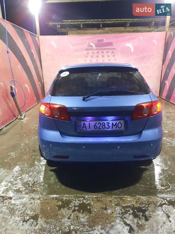 Хэтчбек Chevrolet Lacetti 2006 в Киеве