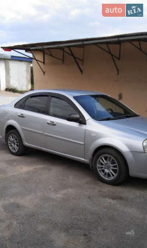 Седан Chevrolet Lacetti 2005 в Кривом Роге