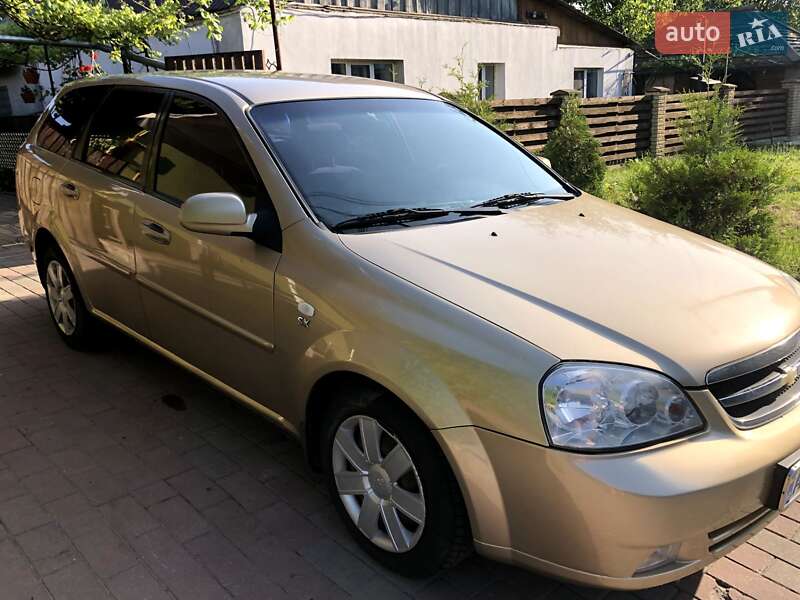 Универсал Chevrolet Lacetti 2010 в Броварах фото 2 Универсал Chevrolet Lacetti 2010 в Броварах