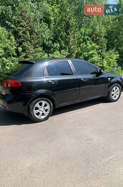 Хэтчбек Chevrolet Lacetti 2008 в Ровно