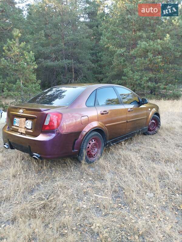 Седан Chevrolet Lacetti 2004 в Києві