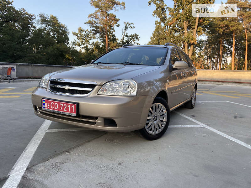 Универсал Chevrolet Lacetti 2009 в Киеве