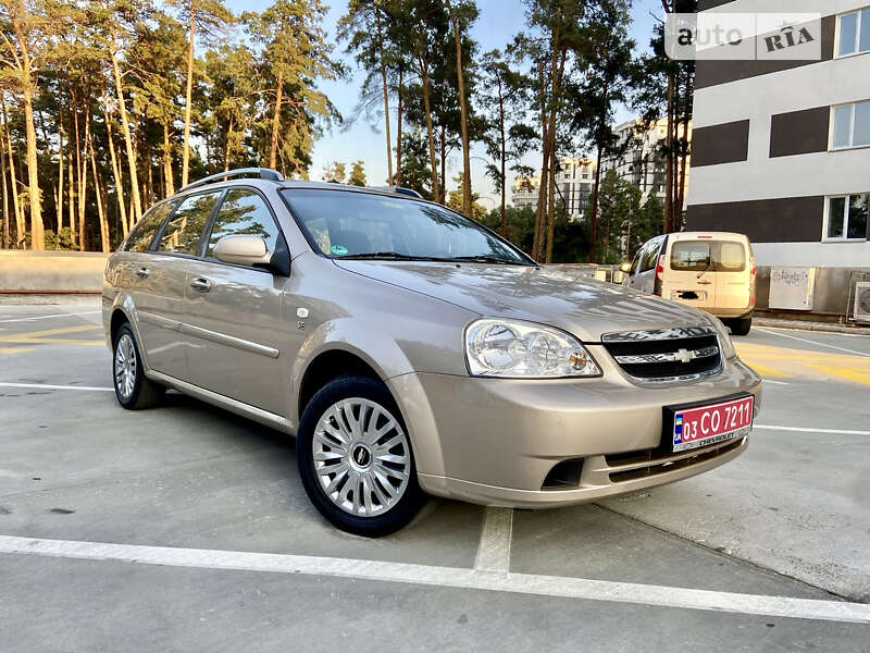 Универсал Chevrolet Lacetti 2009 в Киеве