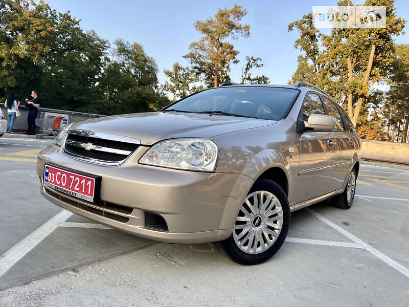 Универсал Chevrolet Lacetti 2009 в Киеве