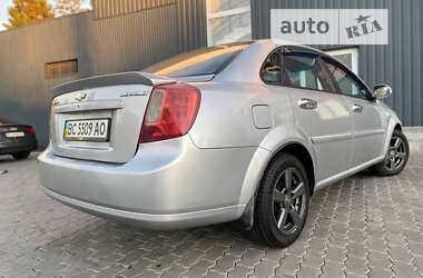 Седан Chevrolet Lacetti 2011 в 