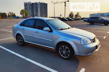 Седан Chevrolet Lacetti 2007 в Киеве