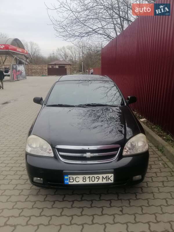 Седан Chevrolet Lacetti 2005 в Львове