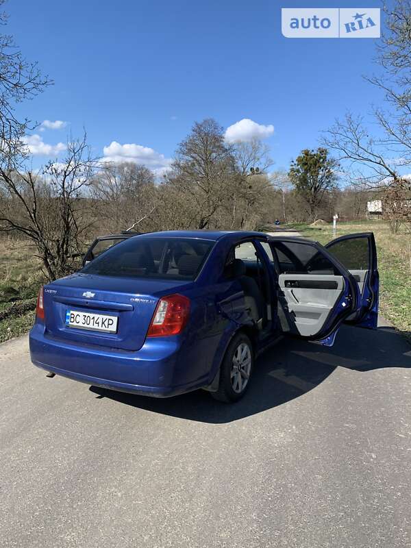 Седан Chevrolet Lacetti 2005 в Львові