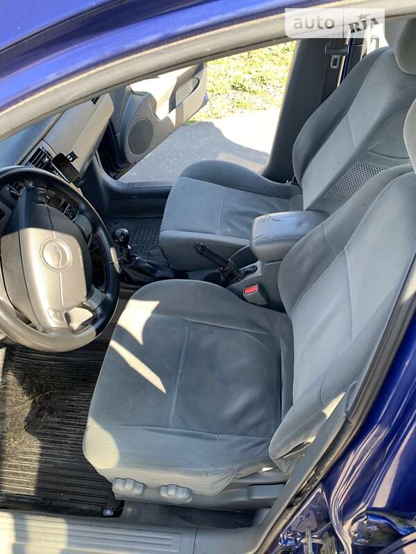 Седан Chevrolet Lacetti 2005 в Львові