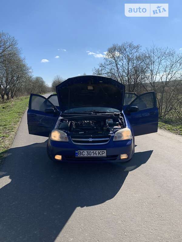 Седан Chevrolet Lacetti 2005 в Львові