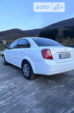 Седан Chevrolet Lacetti 2012 в Сваляве