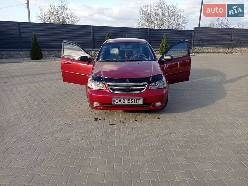 Седан Chevrolet Lacetti 2005 в Умані