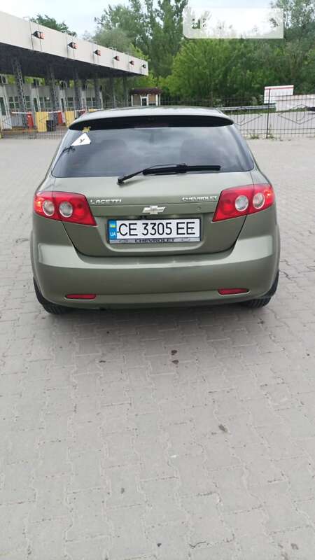 Хэтчбек Chevrolet Lacetti 2005 в Черновцах