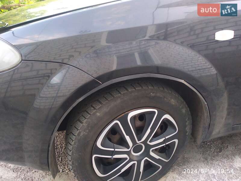 Хетчбек Chevrolet Lacetti 2007 в Новомиргороді