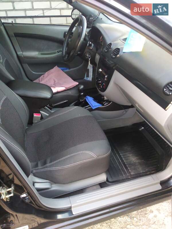 Хетчбек Chevrolet Lacetti 2007 в Новомиргороді