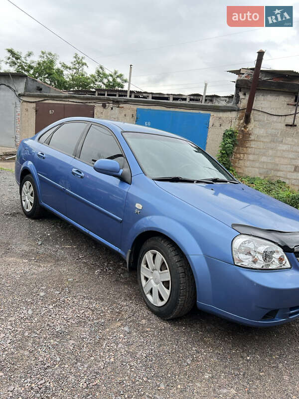 Седан Chevrolet Lacetti 2008 в Кривому Розі