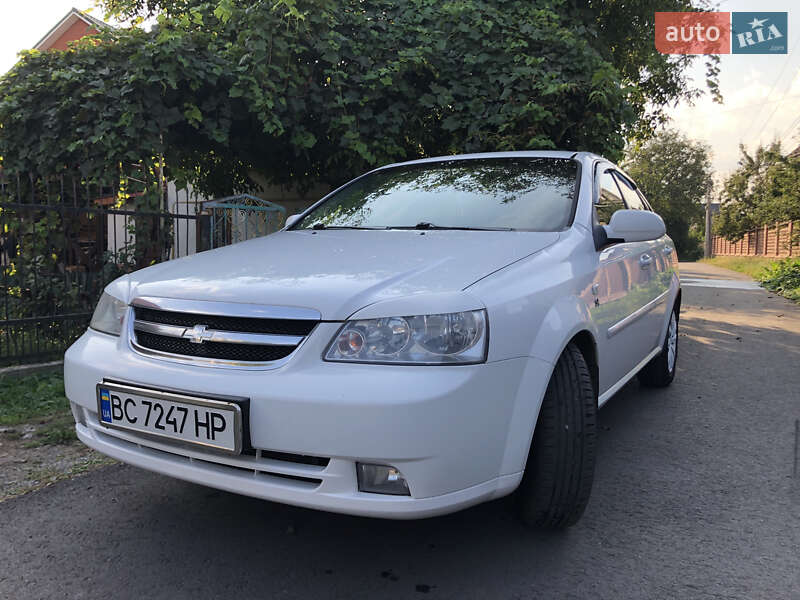Седан Chevrolet Lacetti 2010 в Шептицькому
