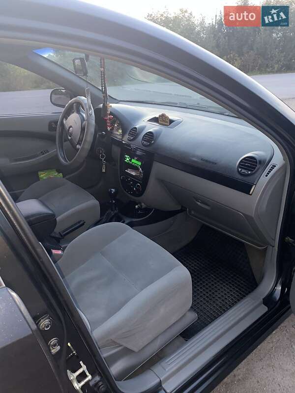 Хэтчбек Chevrolet Lacetti 2005 в Житомире